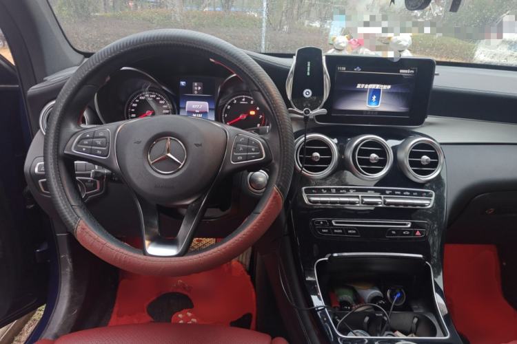 Used Mercedes-Benz GLC Coupe 2019 Facelift GLC 200 4MATIC Coupe SUV Center Console