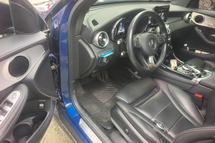 Used Mercedes-Benz GLC Coupe 2019 GLC 200 4MATIC Coupe SUV Driver Seat