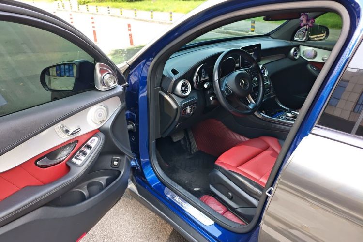 Used Mercedes-Benz GLC Coupe 2019 Facelift GLC 200 4MATIC Coupe SUV Driver Seat