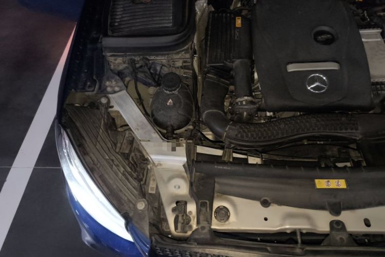 Used Mercedes-Benz GLC Coupe 2019 Facelift GLC 200 4MATIC Coupe SUV Engine Bay Right