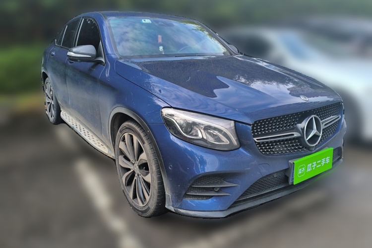Used Mercedes-Benz GLC Coupe 2019 Facelift GLC 260 4MATIC Coupe SUV Front Right 45 Deg