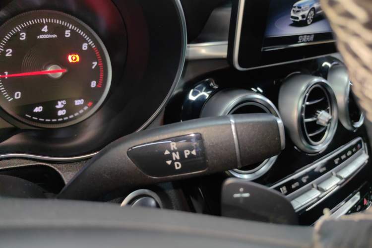 Used Mercedes-Benz GLC Coupe 2019 GLC 200 4MATIC Coupe SUV Gear Lever