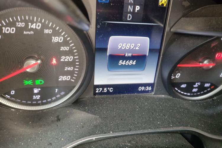 Used Mercedes-Benz GLC Coupe 2019 Facelift GLC 200 4MATIC Coupe SUV Odometer Close Up