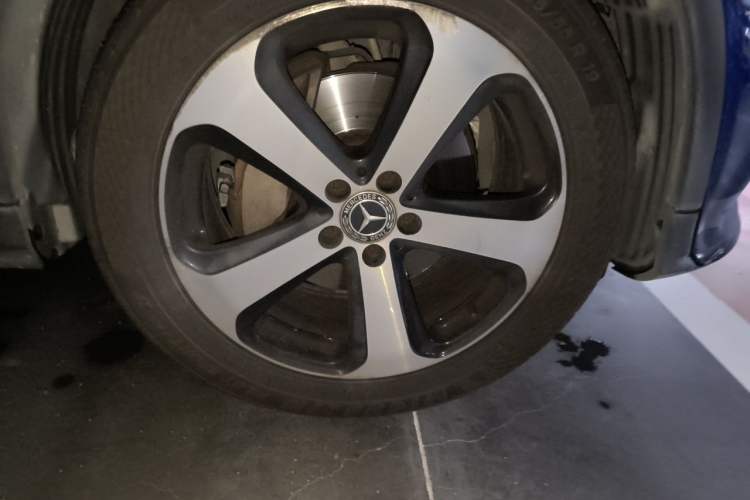 Used Mercedes-Benz GLC Coupe 2019 Facelift GLC 200 4MATIC Coupe SUV Right Front Wheel Hub
