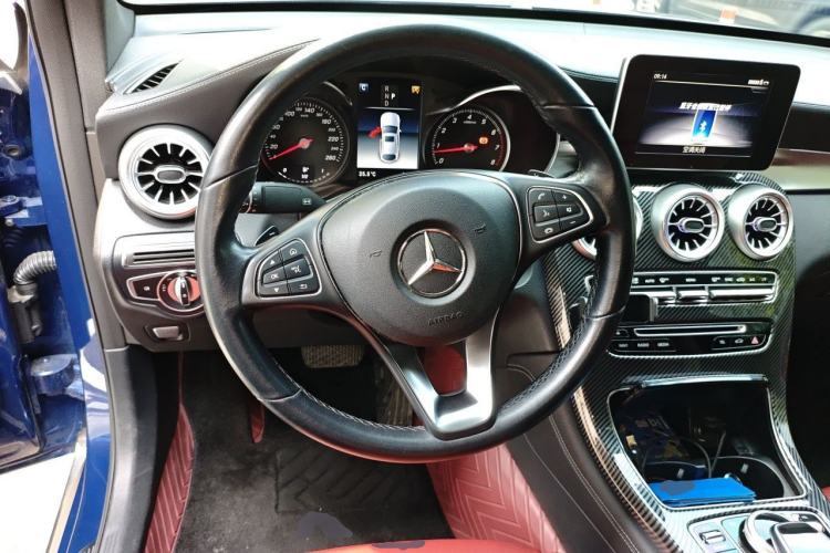 Used Mercedes-Benz GLC Coupe 2019 Facelift GLC 200 4MATIC Coupe SUV Steering Wheel