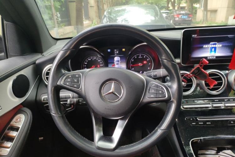 Used Mercedes-Benz GLC Coupe 2019 Facelift GLC 200 4MATIC Coupe SUV Steering Wheel