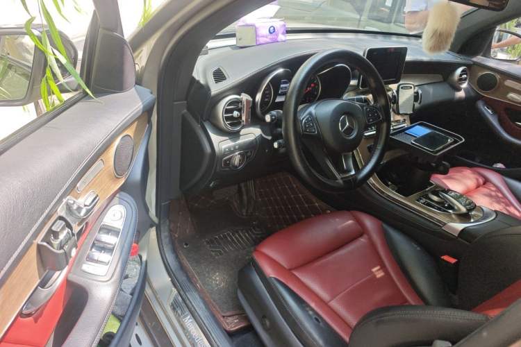 Used Mercedes-Benz GLC Coupe 2019 Facelift GLC 260 4MATIC Coupe SUV Driver Seat