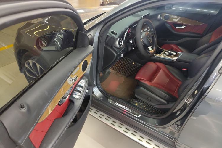 Used Mercedes-Benz GLC Coupe 2019 GLC 260 4MATIC Coupe SUV Driver Seat