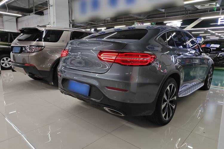 Used Mercedes-Benz GLC Coupe 2019 GLC 260 4MATIC Coupe SUV Exterior 3