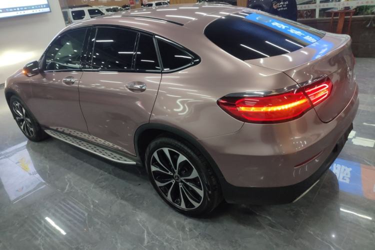 Used Mercedes-Benz GLC Coupe 2019 Facelift GLC 260 4MATIC Coupe SUV Exterior 4