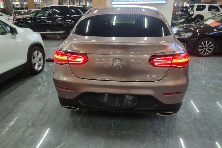 Used Mercedes-Benz GLC Coupe 2019 Facelift GLC 260 4MATIC Coupe SUV Exterior 5