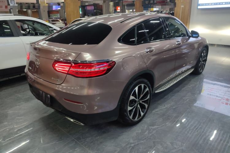 Used Mercedes-Benz GLC Coupe 2019 Facelift GLC 260 4MATIC Coupe SUV Exterior 6