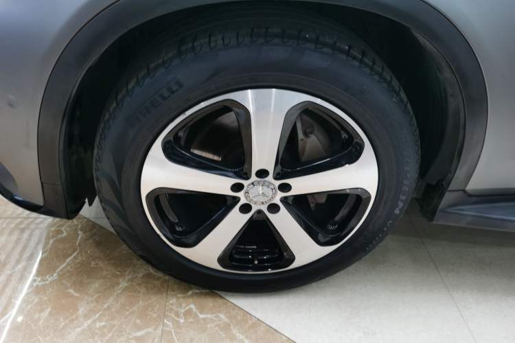 Used Mercedes-Benz GLC Coupe 2019 GLC 200 4MATIC Coupe SUV Exterior 7