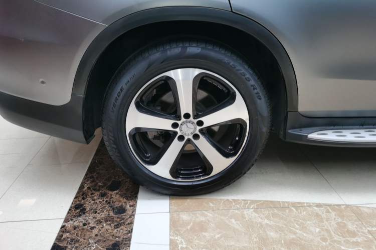Used Mercedes-Benz GLC Coupe 2019 GLC 200 4MATIC Coupe SUV Exterior 8