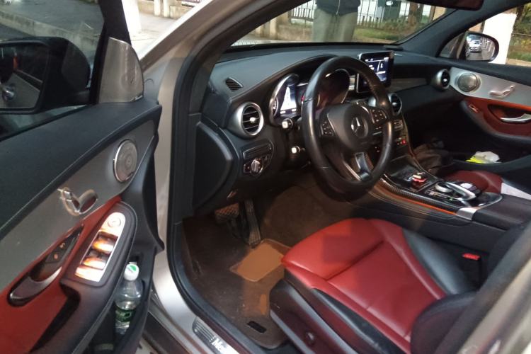 Used Mercedes-Benz GLC Coupe 2019 GLC 200 4MATIC Coupe SUV Interior 3