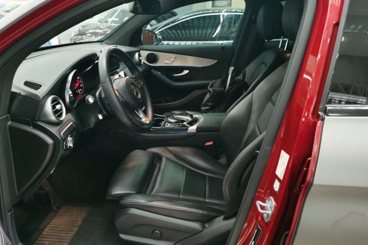 Used Mercedes-Benz GLC Coupe 2019 GLC 200 4MATIC Coupe SUV Left Front Seat