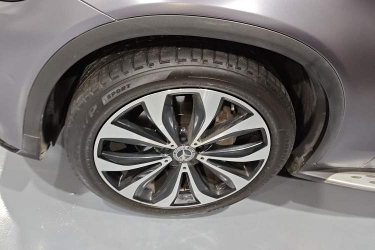 Used Mercedes-Benz GLC Coupe 2019 GLC 260 4MATIC Coupe SUV Left Front Wheel Hub