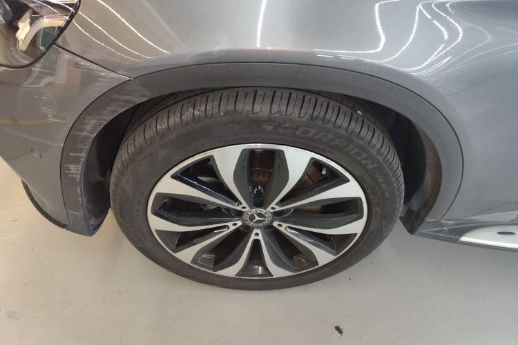 Used Mercedes-Benz GLC Coupe 2019 GLC 260 4MATIC Coupe SUV Left Front Wheel Hub
