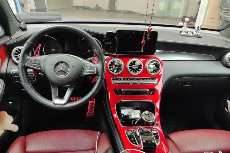 Used Mercedes-Benz GLC Coupe 2019 Facelift GLC 260 4MATIC Coupe SUV Center Console