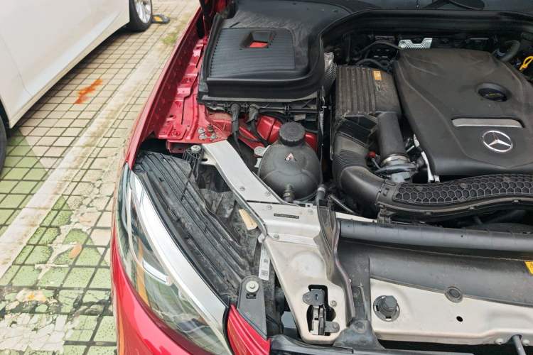 Used Mercedes-Benz GLC Coupe 2019 GLC 200 4MATIC Coupe SUV Engine Bay Right