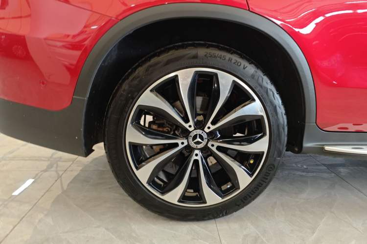 Used Mercedes-Benz GLC Coupe 2019 GLC 260 4MATIC Coupe SUV Exterior 5
