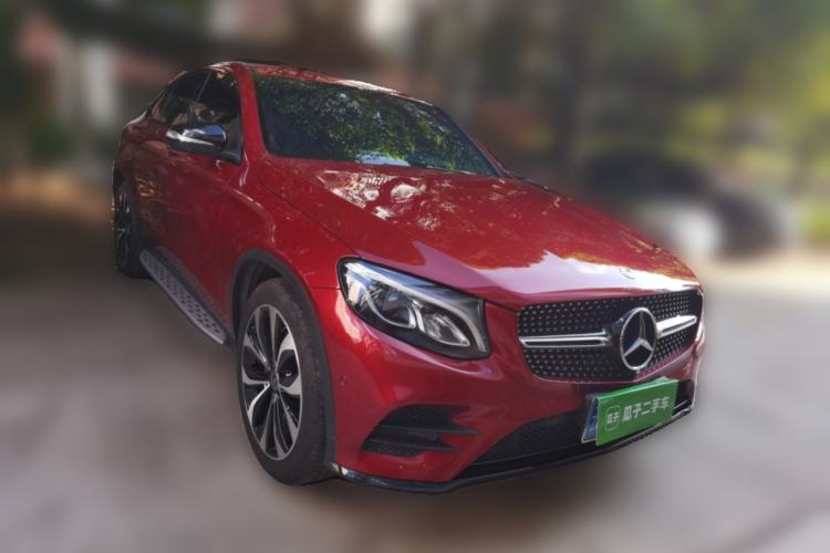 Used Mercedes-Benz GLC Coupe 2019 GLC 260 4MATIC Coupe SUV Front Right 45 Deg