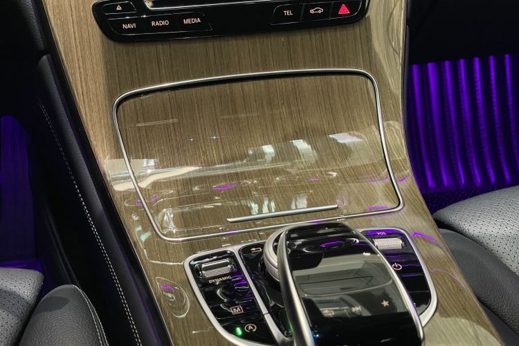 Used Mercedes-Benz GLC Coupe 2019 GLC 260 4MATIC Coupe SUV Gear Lever