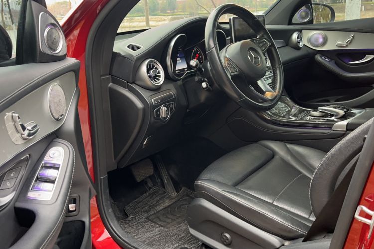 Used Mercedes-Benz GLC Coupe 2019 Facelift GLC 200 4MATIC Coupe SUV Interior 1