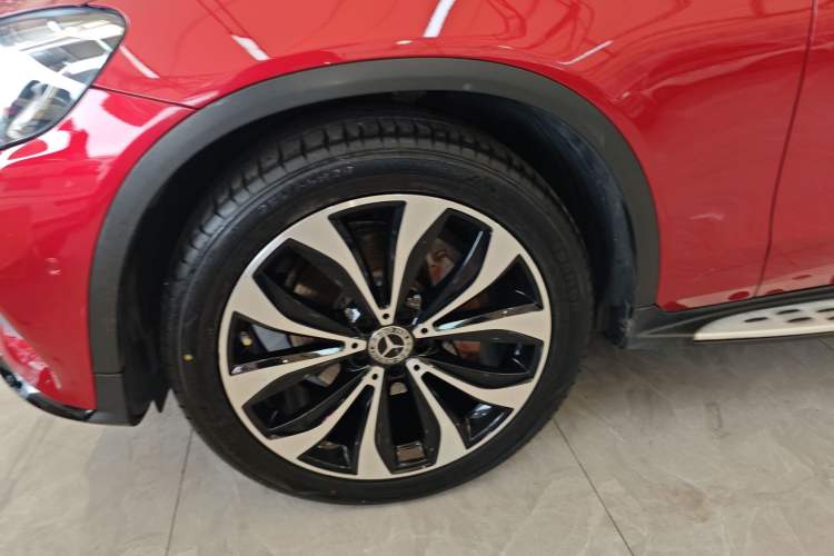 Used Mercedes-Benz GLC Coupe 2019 GLC 260 4MATIC Coupe SUV Left Front Wheel Hub