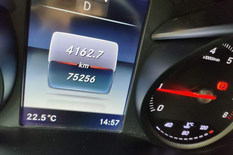 Used Mercedes-Benz GLC Coupe 2019 GLC 200 4MATIC Coupe SUV Odometer Close Up