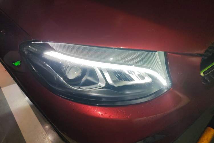 Used Mercedes-Benz GLC Coupe 2019 Facelift GLC 260 4MATIC Coupe SUV Right Front Headlight