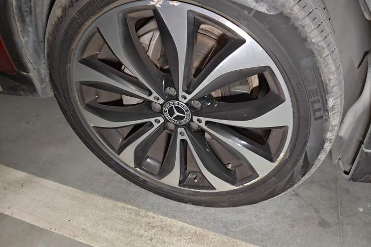 Used Mercedes-Benz GLC Coupe 2019 GLC 260 4MATIC Coupe SUV Right Front Wheel Hub