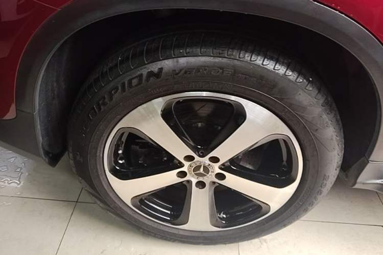 Used Mercedes-Benz GLC Coupe 2019 GLC 200 4MATIC Coupe SUV Right Rear Wheel Hub