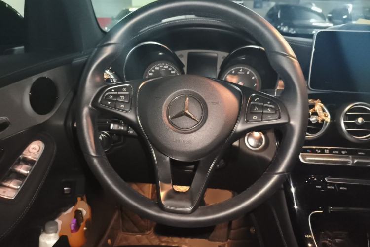 Used Mercedes-Benz GLC Coupe 2019 GLC 200 4MATIC Coupe SUV Steering Wheel