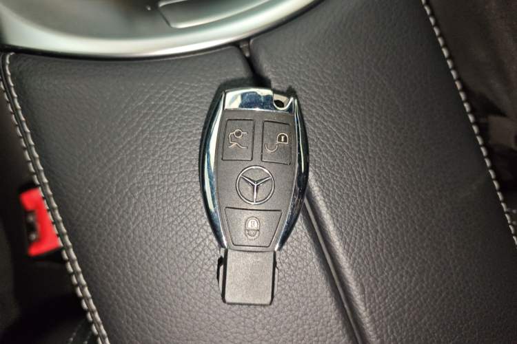 Used Mercedes-Benz GLC Coupe 2019 GLC 260 4MATIC Coupe SUV Vehicle Key