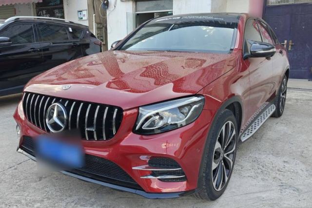 Ojetý Mercedes-Benz GLC Coupe 2019 GLC 260 4MATIC Coupe SUV