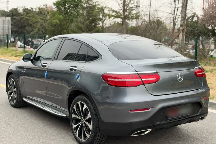 Used Mercedes-Benz GLC Coupe 2019 GLC 260 4MATIC Coupe SUV Exterior 3