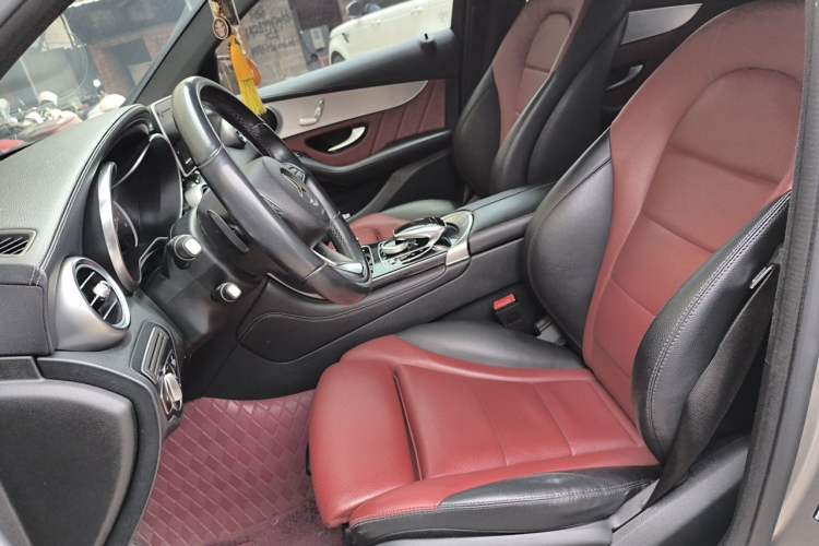 Used Mercedes-Benz GLC Coupe 2019 GLC 200 4MATIC Coupe SUV Left Front Seat
