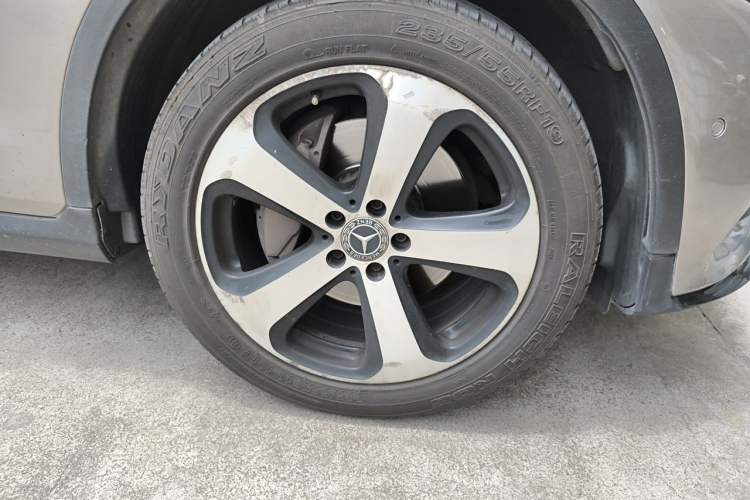 Used Mercedes-Benz GLC Coupe 2019 GLC 200 4MATIC Coupe SUV Right Front Wheel Hub