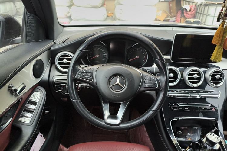 Used Mercedes-Benz GLC Coupe 2019 GLC 200 4MATIC Coupe SUV Steering Wheel