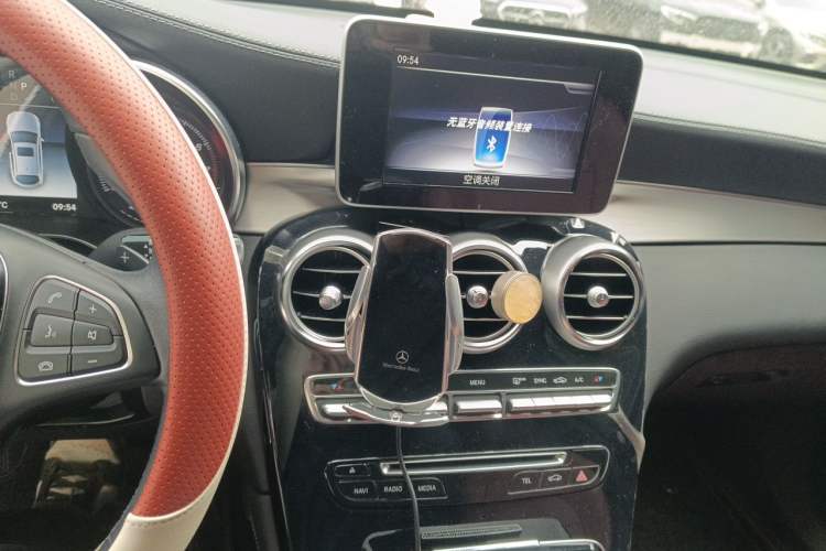 Used Mercedes-Benz GLC Coupe 2019 Facelift GLC 200 4MATIC Coupe SUV Audio And AC Panel