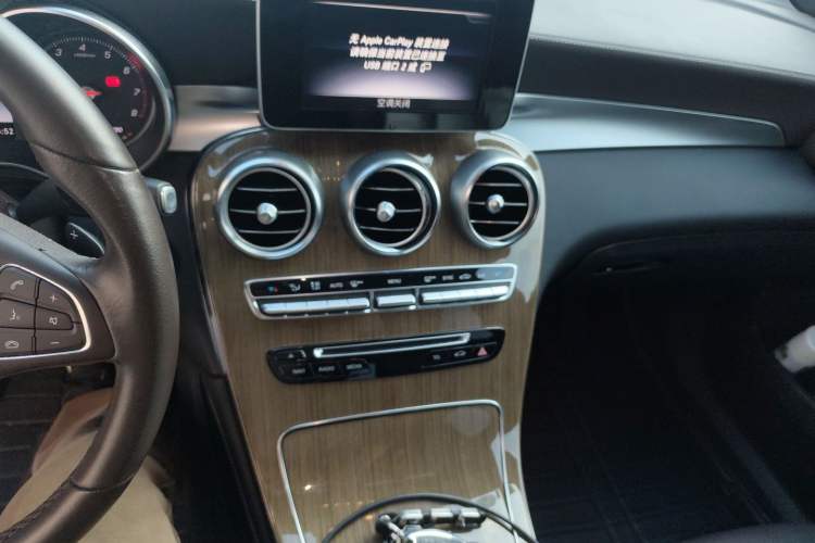 Used Mercedes-Benz GLC Coupe 2019 GLC 260 4MATIC Coupe SUV Audio And AC Panel