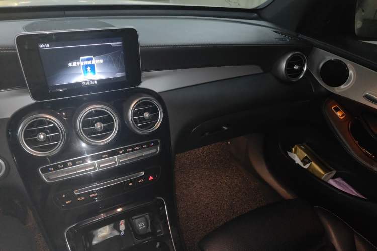 Used Mercedes-Benz GLC Coupe 2019 GLC 200 4MATIC Coupe SUV Audio And AC Panel