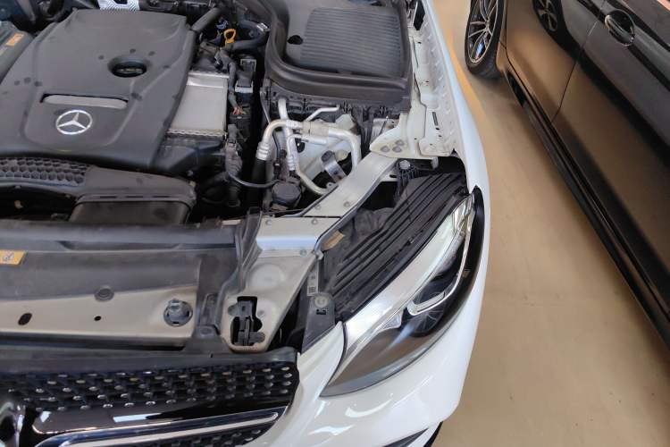 Used Mercedes-Benz GLC Coupe 2019 Facelift GLC 200 4MATIC Coupe SUV Engine Bay Left