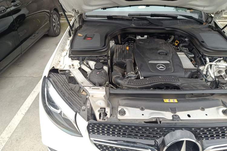 Used Mercedes-Benz GLC Coupe 2019 Facelift GLC 200 4MATIC Coupe SUV Engine Bay Right