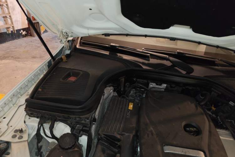 Used Mercedes-Benz GLC Coupe 2019 GLC 260 4MATIC Coupe SUV Engine Bay Right