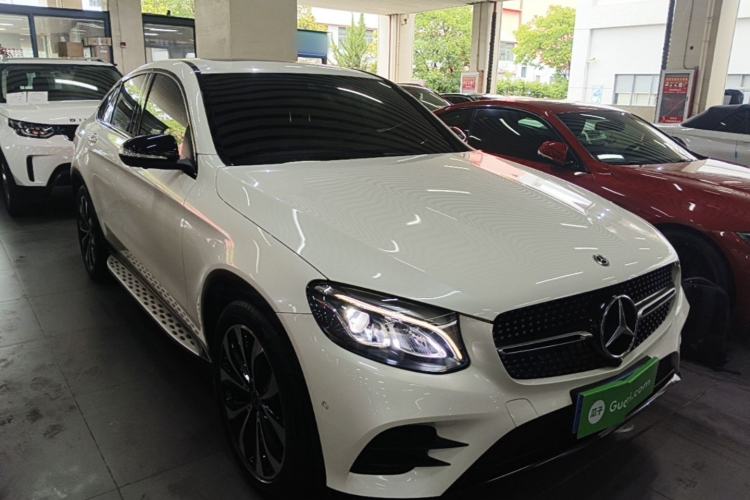 Used Mercedes-Benz GLC Coupe 2019 Facelift GLC 260 4MATIC Coupe SUV Exterior 1
