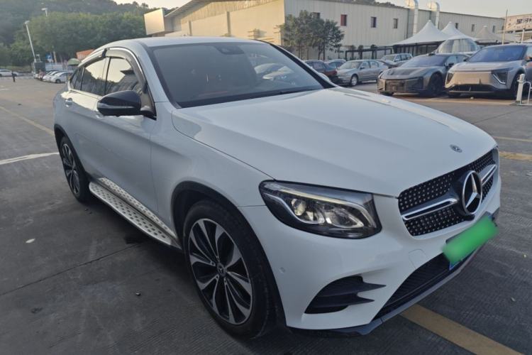 Used Mercedes-Benz GLC Coupe 2019 Facelift GLC 260 4MATIC Coupe SUV Exterior 2