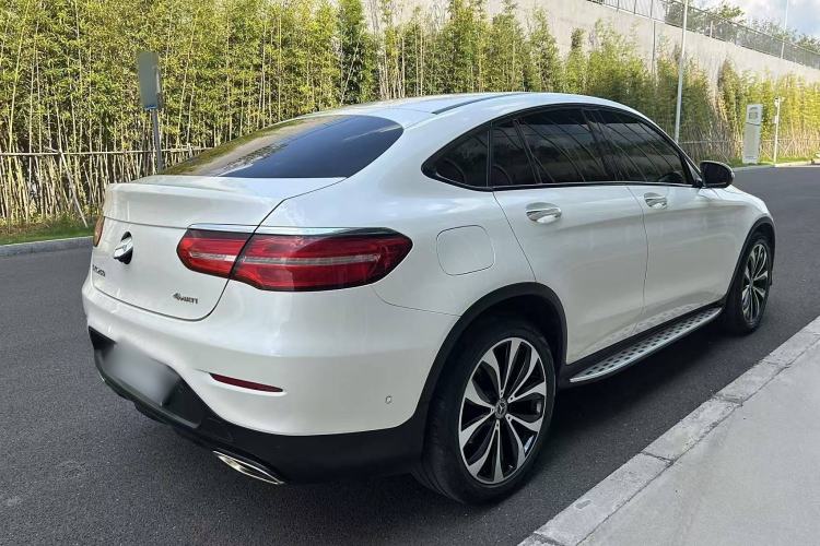 Used Mercedes-Benz GLC Coupe 2019 GLC 260 4MATIC Coupe SUV Exterior 4