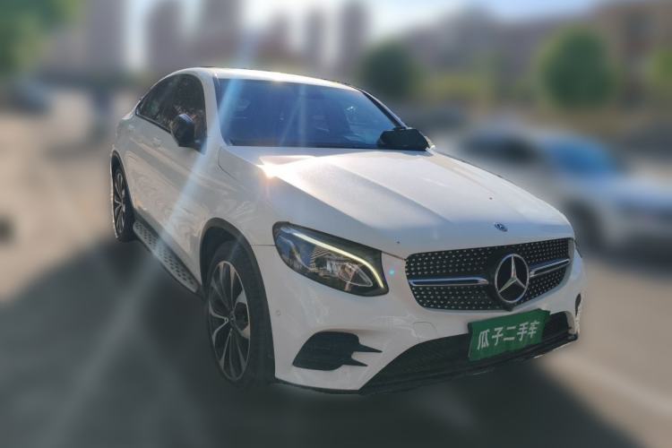 Used Mercedes-Benz GLC Coupe 2019 GLC 260 4MATIC Coupe SUV Front Right 45 Deg
